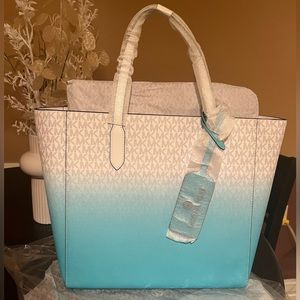 Michael Kors LG tote